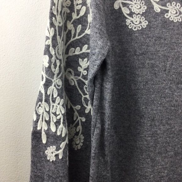 Rain + Rose Angora Embroidered Sweater Gray & White Floral, Size Small - Picture 6 of 8